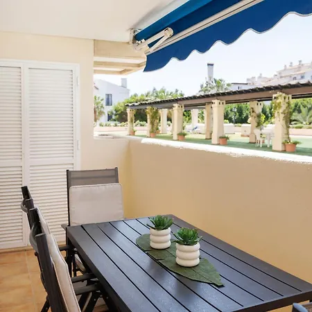 Banus - Newly Renovated Premium 2br-2ba - Steps To The & El Corte Ing Luxury Shoop - Balcony With Pool Views - Prime Puerto Banus Location - Ideal For Families - Marina Banus Iv Complex Apartmán Marbella