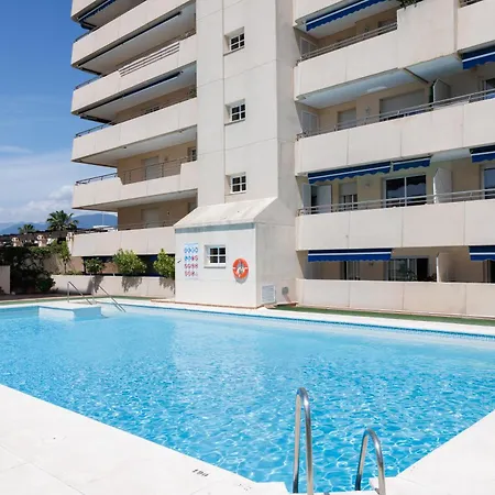 Apartmán Banus - Newly Renovated Premium 2br-2ba - Steps To The & El Corte Ing Luxury Shoop - Balcony With Pool Views - Prime Puerto Banus Location - Ideal For Families - Marina Banus Iv Complex Marbella