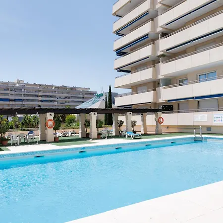 Banus - Newly Renovated Premium 2br-2ba - Steps To The & El Corte Ing Luxury Shoop - Balcony With Pool Views - Prime Puerto Banus Location - Ideal For Families - Marina Banus Iv Complex *