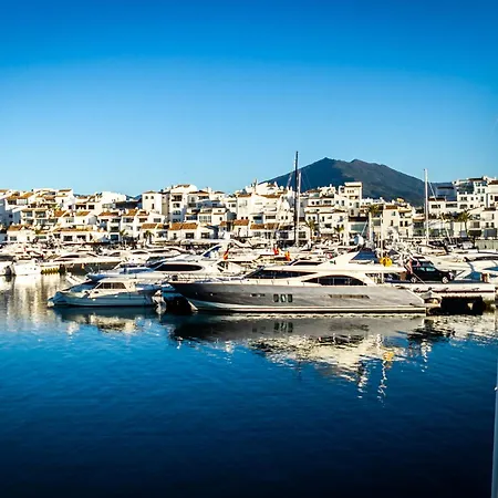 Banus - Newly Renovated Premium 2br-2ba - Steps To The & El Corte Ing Luxury Shoop - Balcony With Pool Views - Prime Puerto Banus Location - Ideal For Families - Marina Banus Iv Complex * Marbella