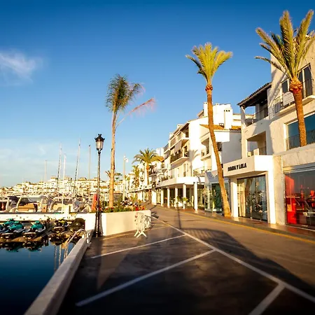 Banus - Newly Renovated Premium 2br-2ba - Steps To The & El Corte Ing Luxury Shoop - Balcony With Pool Views - Prime Puerto Banus Location - Ideal For Families - Marina Banus Iv Complex Apartmán Marbella